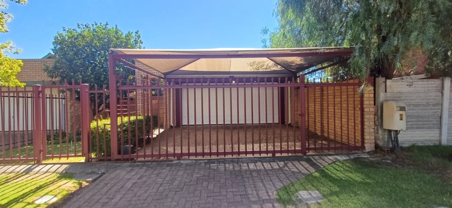 To Let 3 Bedroom Property for Rent in La Provance Free State
